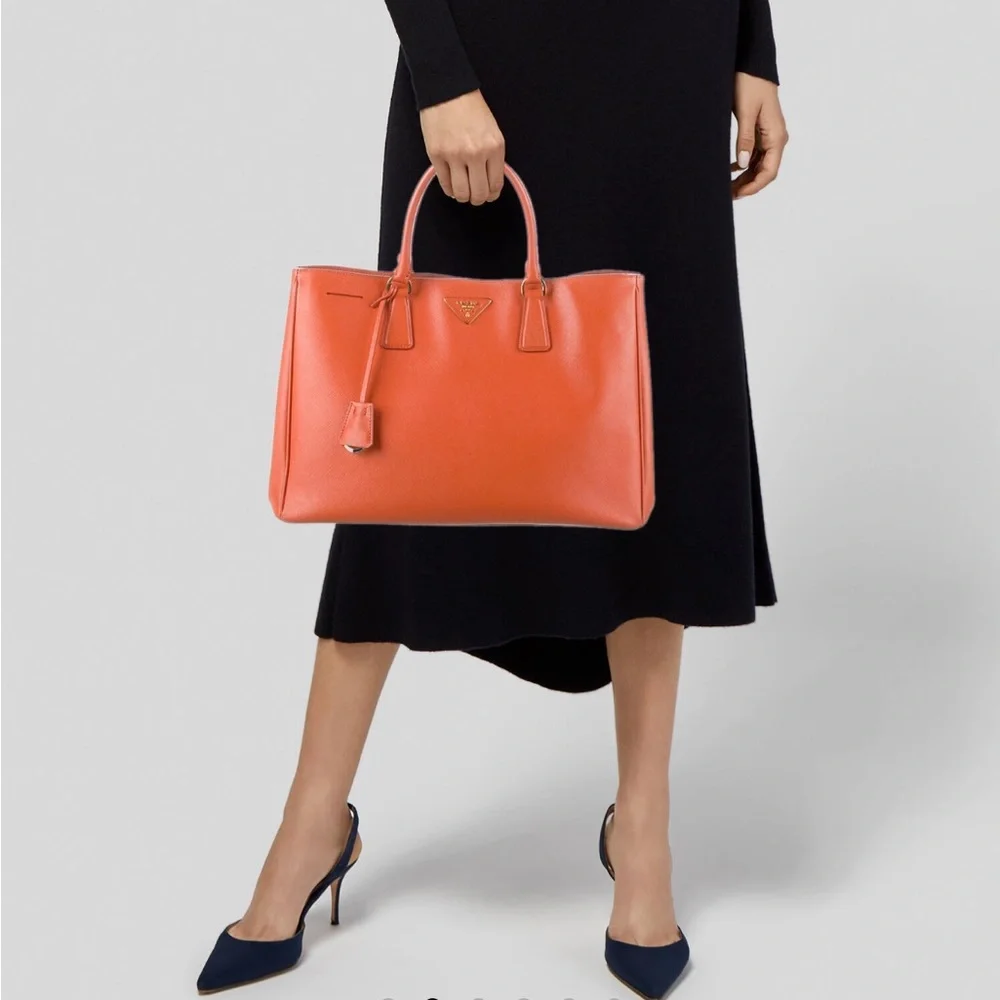 Prada large Saffiano Lux tote - Picture 7 of 8
